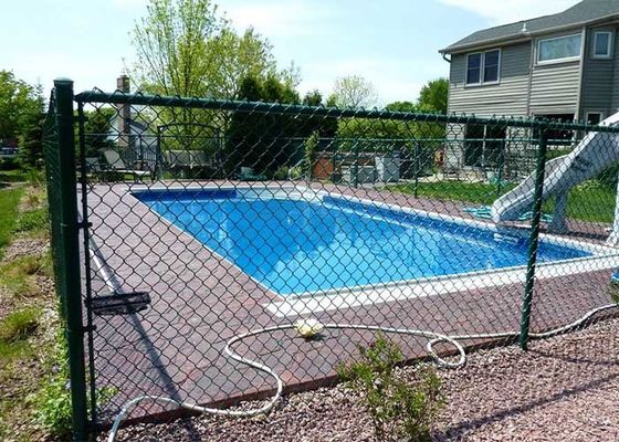 Swimming Pool Chain Link Fence Prevent Children From Falling Into Water