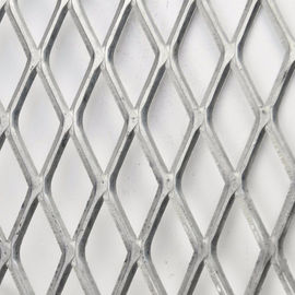 China Train Station Fence Expanded Wire Mesh XS-82 With Customized Hole Shape supplier