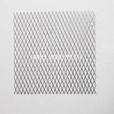China XS-31 Painting Carbon Steel Expanded Metal Mesh For Highway Fence supplier