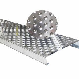 China Raised Holes Galvanized Steel Grating Stainless Steel Material For Ramps supplier