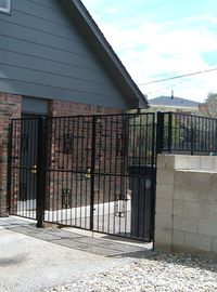 China Security Expanded Metal Gate Customized Color High Strength For Protection supplier