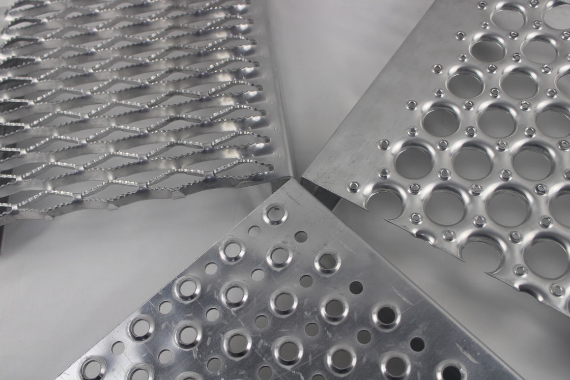 Grip Strut Safety Grating Perforated Anti Skid Plate For Steps