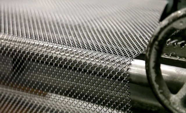 工程の金属のコイルの飾り布の生産機械