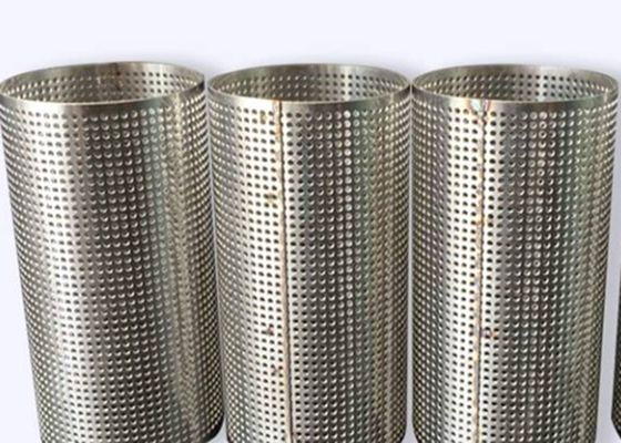 304 316L Pipa Stainless Steel Berlubang Layar Filter Mesh Kekuatan Tinggi