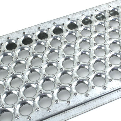 China Customized Perforated Metal Security Mesh Anti Skid Stair Tread Safety Grating supplier