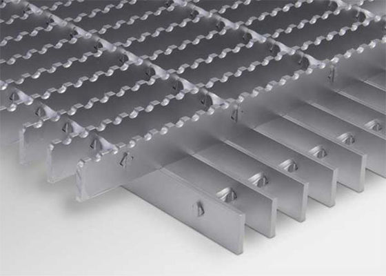 Welded Steel Grating 50mm 100mm Pitch for Stairs Walkways Platforms