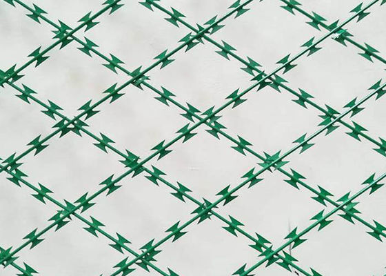 Welded Razor Barbed Wire BTO22 BTO30 Razor Mesh Fence Protective Barriers