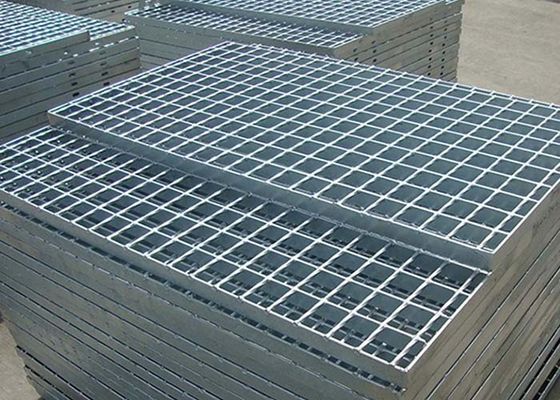 Galvanized Steel Grating Has Hygienic And Clean Maintenance Free Bright Finish And Rust As Platform Grating For Airports