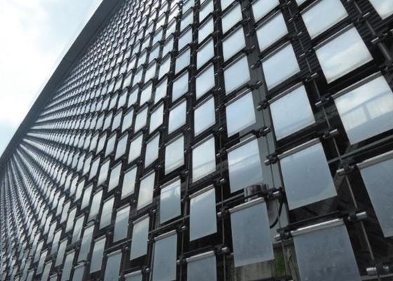 La façade cinétique balance comme la vague en Windy Day pour décorer le musée et le centre commercial