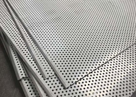 Perforated Stainless Steel Sheet – Excellent Weight Capacity and Glossiness for Architectural Decor and Ventilating
