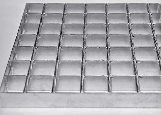 Most Popular Smooth Or Serrated Surface Welded Steel Grating