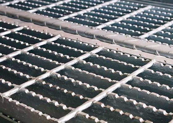 Most Popular Smooth Or Serrated Surface Welded Steel Grating