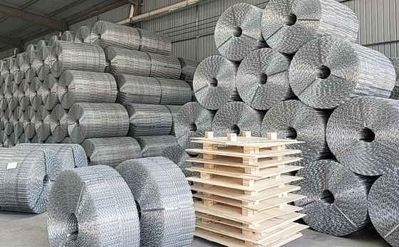 Anti Corrosion Pipeline Reinforced Mesh Durability 8 Or 10 Line Wire Quantity Long Service Life