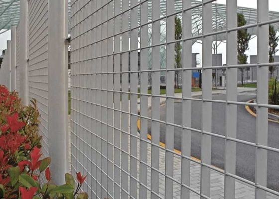 Steel Grating Fences From Welded Or Press-Locked Steel Grating