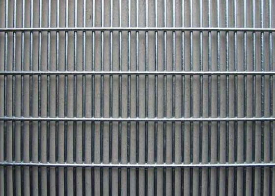 Welded Wire Security Fence 4-11 Gauge High Rigidity Anti-Corrosion